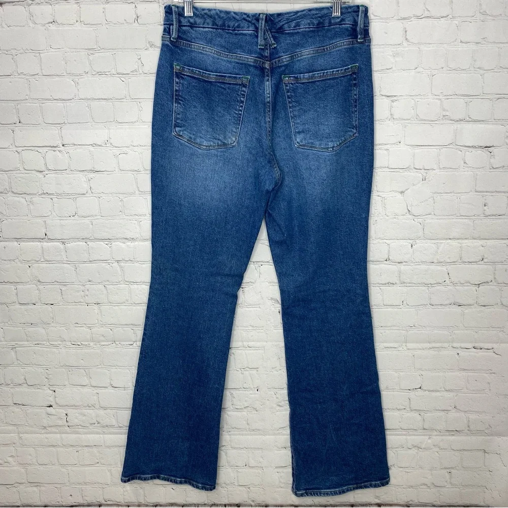 Good American Flare Jeans - Picture 2 of 5